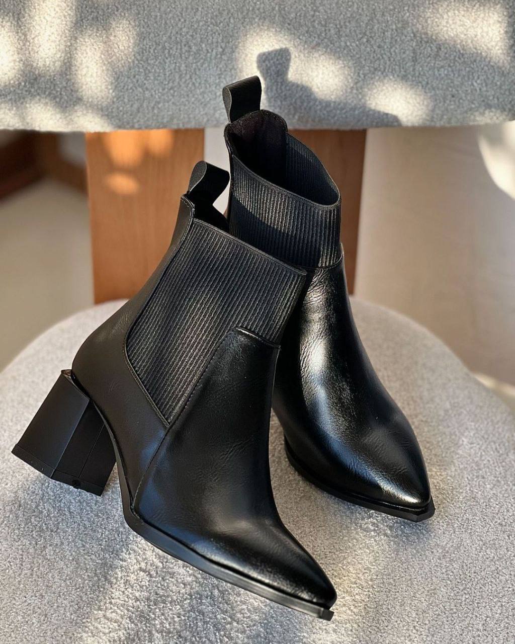 بوت زنانه پاشنه دار کشی